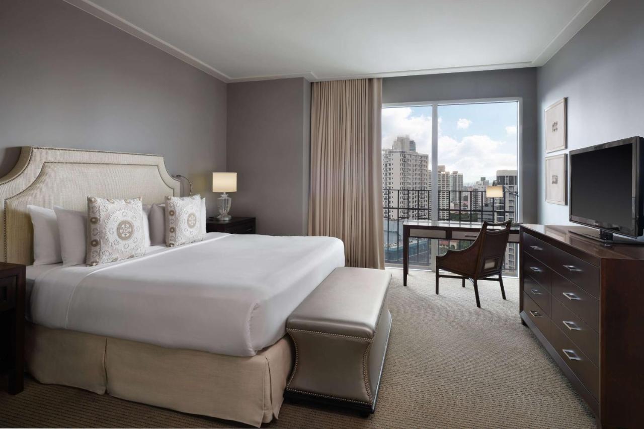 Bristol Panama, A Registry Collection Hotel Εξωτερικό φωτογραφία A bedroom at the JW Marriott San Antonio