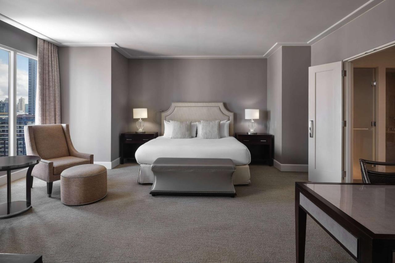 Bristol Panama, A Registry Collection Hotel Εξωτερικό φωτογραφία A bedroom at The Ritz-Carlton, Chicago
