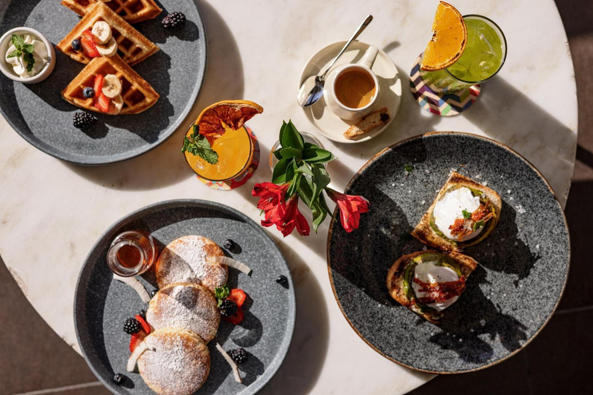Bristol Panama, A Registry Collection Hotel Εξωτερικό φωτογραφία Breakfast at the Hotel