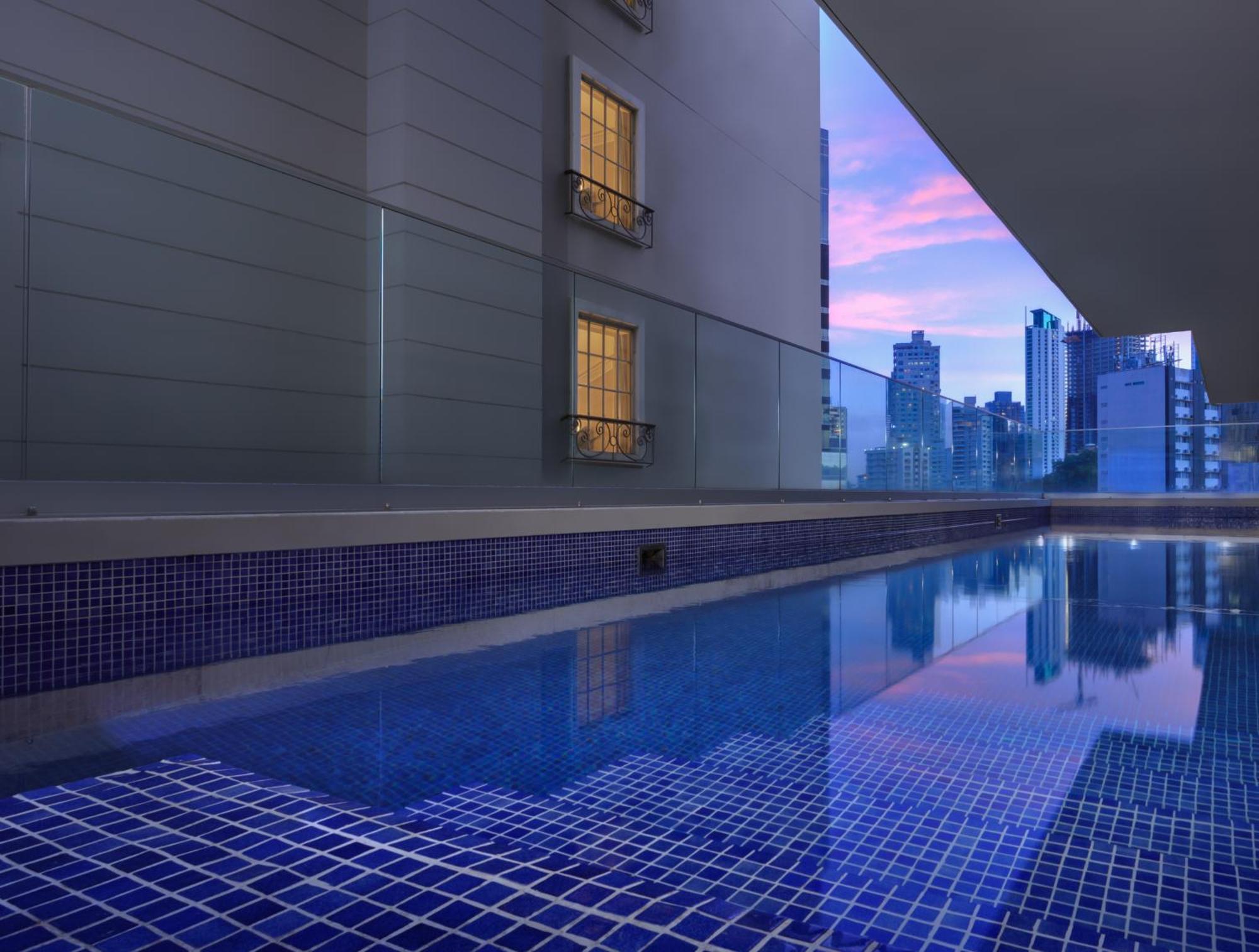 Bristol Panama, A Registry Collection Hotel Εξωτερικό φωτογραφία The swimming pool at the hotel