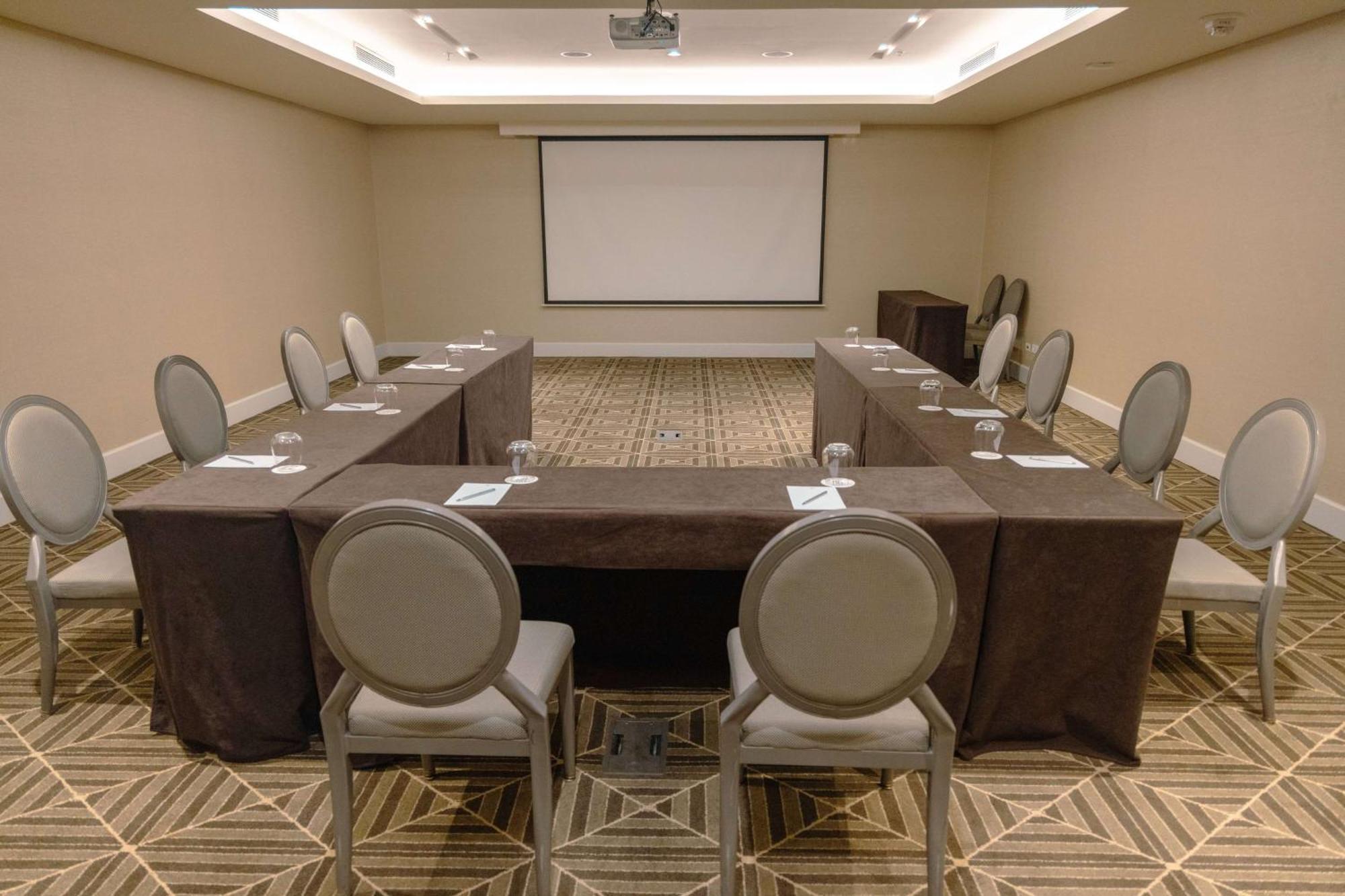 Bristol Panama, A Registry Collection Hotel Εξωτερικό φωτογραφία A meeting room at the Four Seasons Hotel, Washington, D.C.